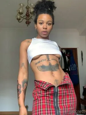 yourcleopathra / babecleoo / realkleopathraa nude photo #0117