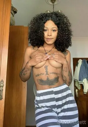 yourcleopathra / babecleoo / realkleopathraa nude photo #0198