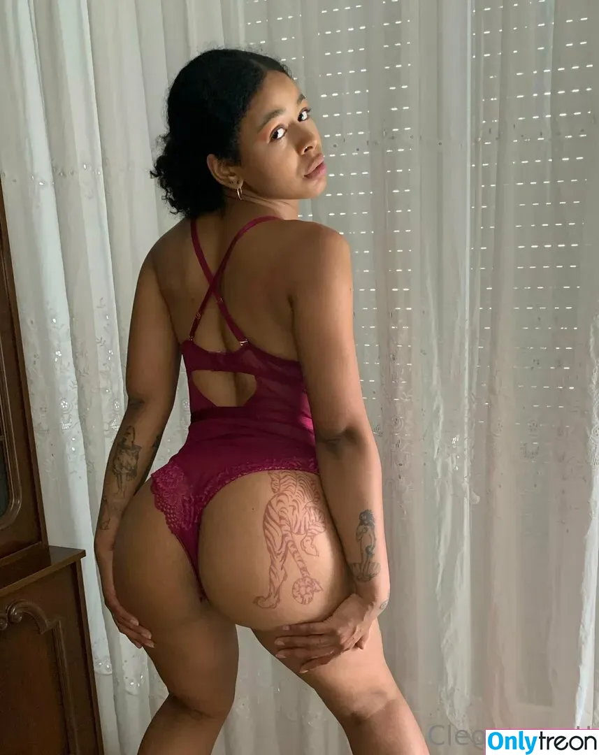 yourcleopathra nude photo #0104 (babecleoo / realkleopathraa)