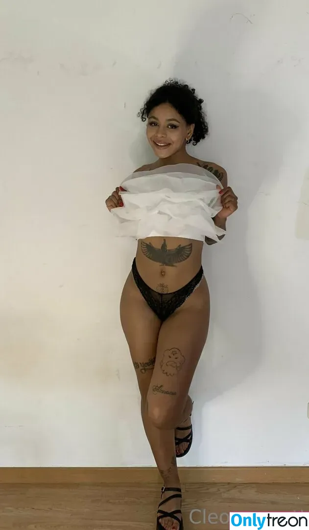 yourcleopathra nude photo #0127 (babecleoo / realkleopathraa)