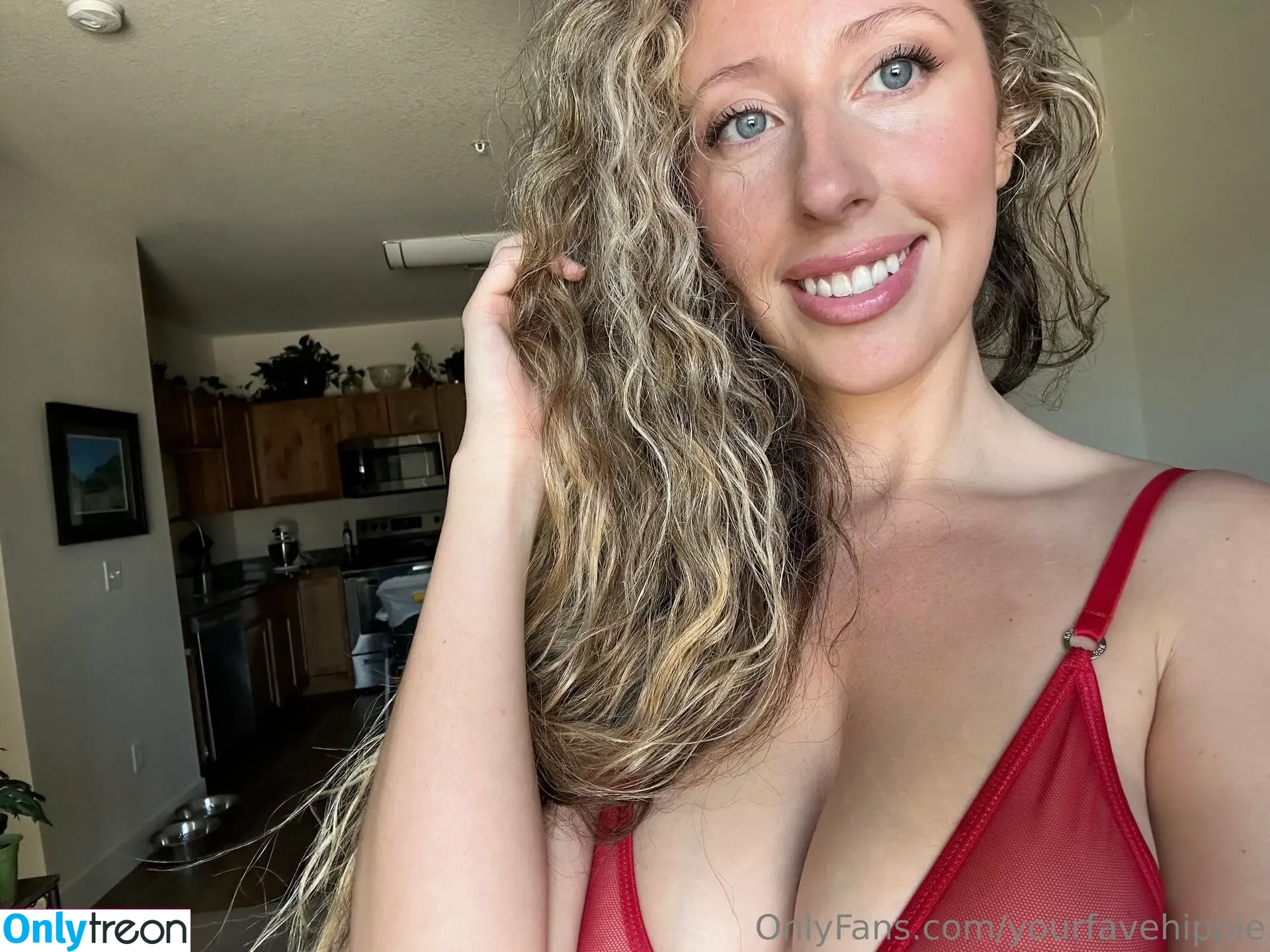 yourfavehippie nude photo #0069 (kirstenmarie0432)
