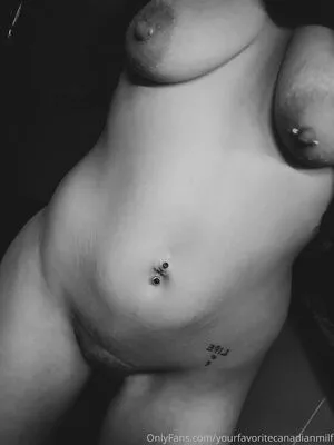 yourfavoritecanadianmilf / wonderful_womenx nude photo #0040