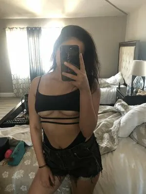 yourfutureexwifey / mtvclaud nude photo #0109