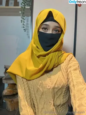 yourgfaliyah / yofavvniyaa nude photo #0031