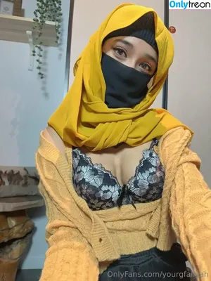 yourgfaliyah / yofavvniyaa nude photo #0032
