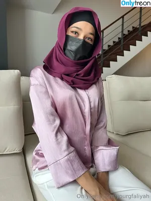 yourgfaliyah / yofavvniyaa nude photo #0035