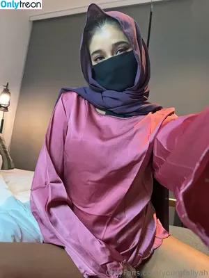 yourgfaliyah / yofavvniyaa nude photo #0064