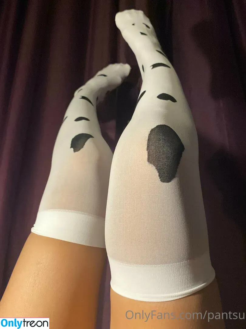 yourinternetgirlfriend nude photo #0069 (laraxwillan / pantsu)