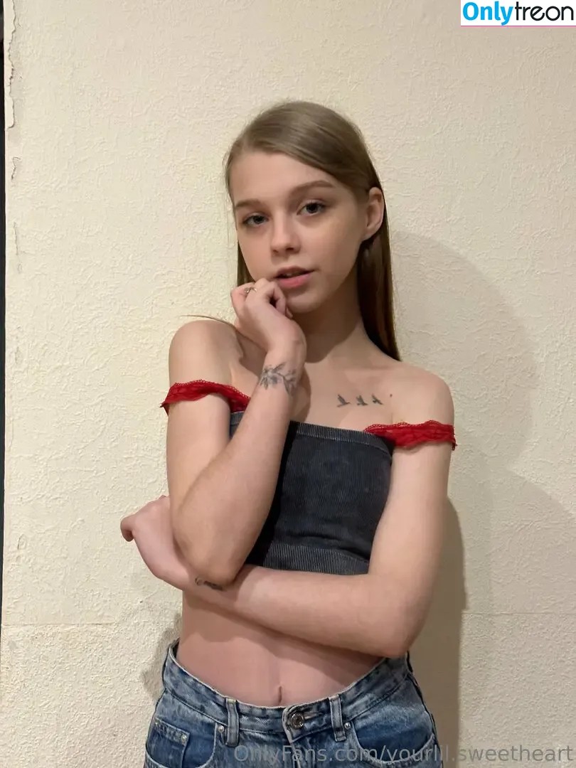 yourlil.sweetheart nude photo #0016 (yourlil.sweetheart)