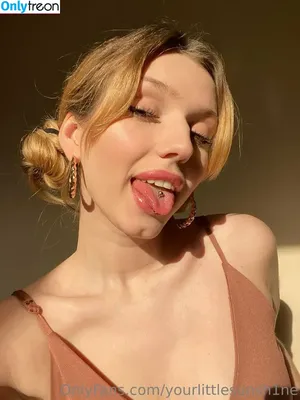 yourlittlesunsh1ne / reel nude photo #0009