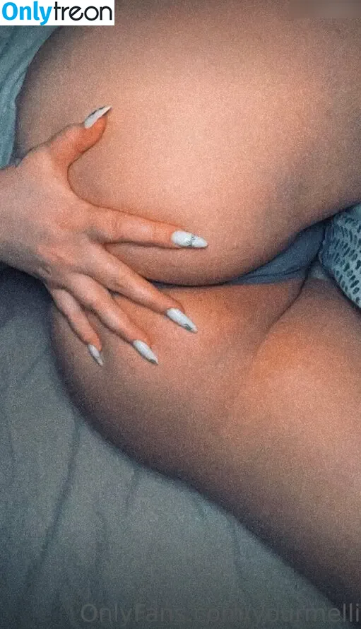 YourMelli nude photo #0013 (__m.e.l.i)