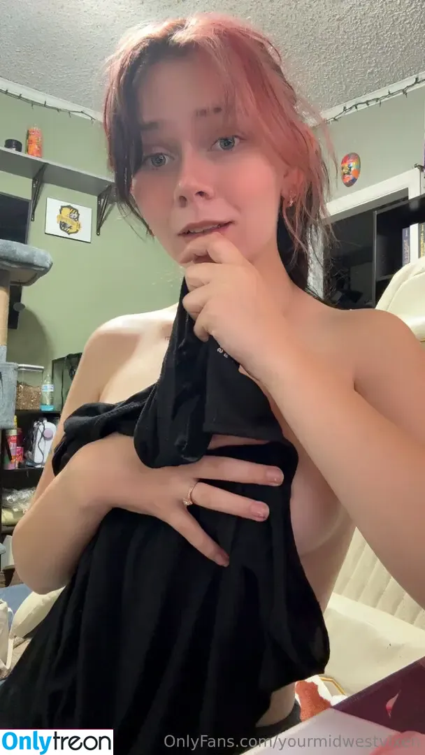 yourmidwestvixen nude photo #0047 (favoritemidwestvixen)
