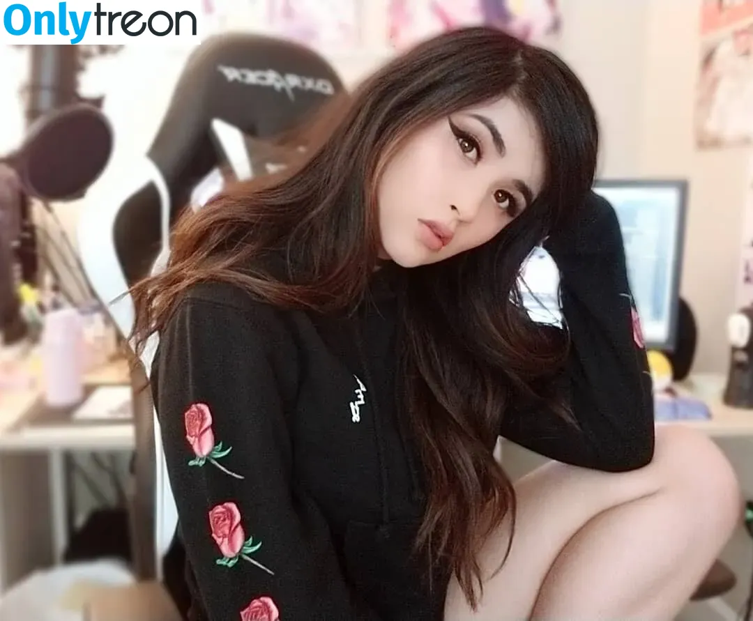 yourprincesslol голая photo #0250 (YourPrincess)