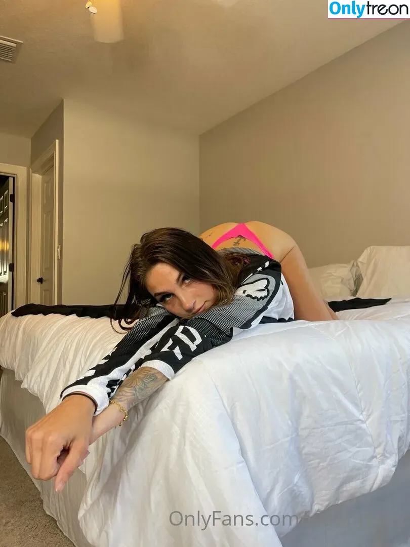 yourslutnatalie голая photo #0095 (Nattygonewild / Woahnatty / kaybooz / kaymbooz)