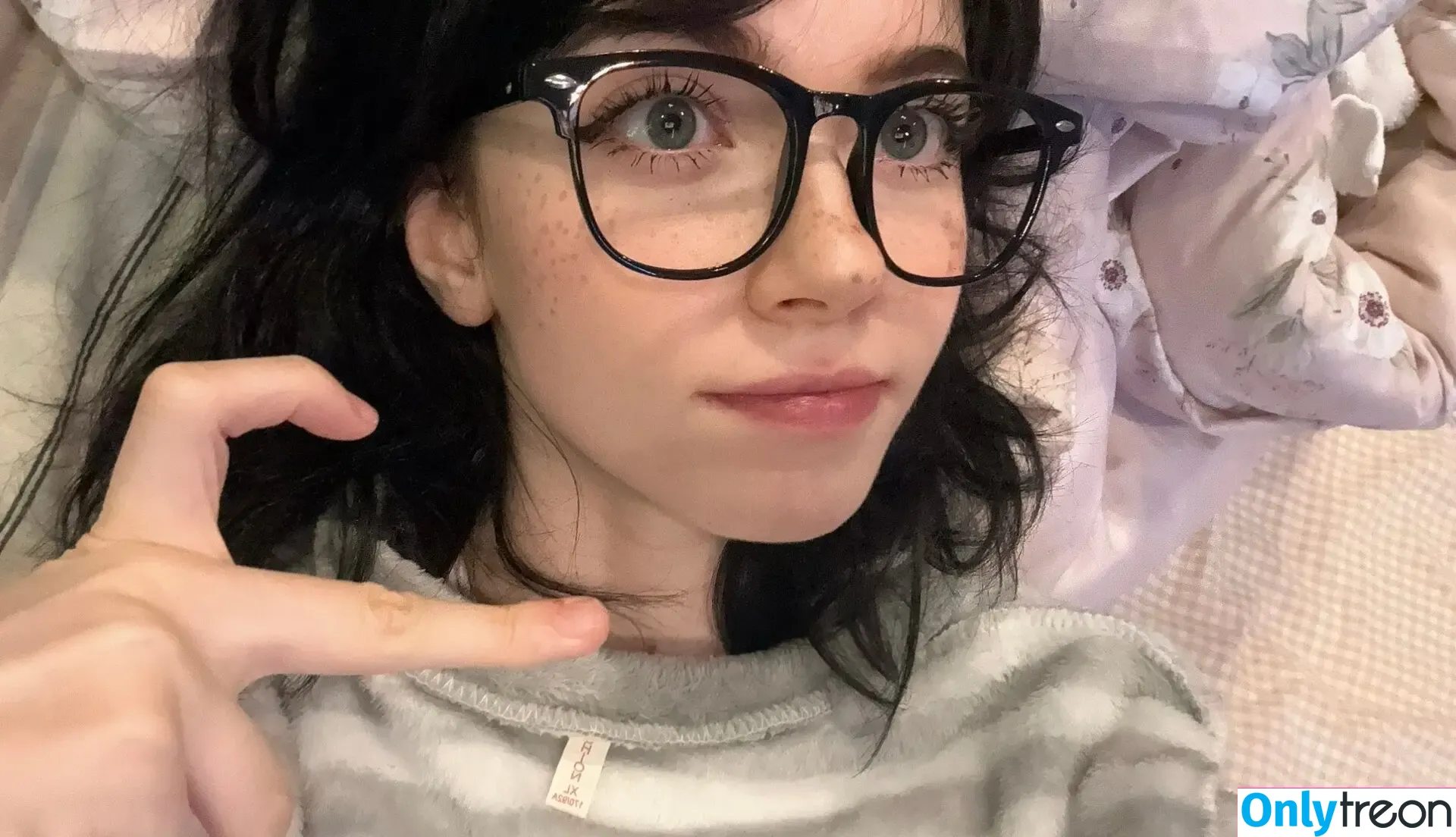 YourSmallDoll nude photo #1716 (urplpur / yourteeendoll)