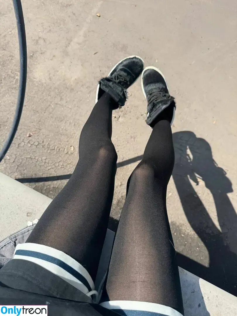 YourSmallDoll голая photo #1753 (yourteeendoll)