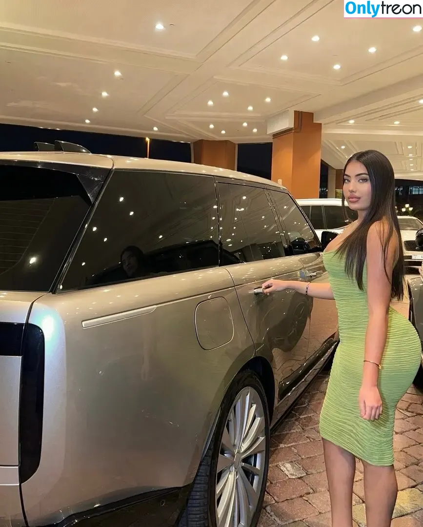 Yousra Elgattari голая photo #0016 (yousra__elgattari / youssra_rabatia)
