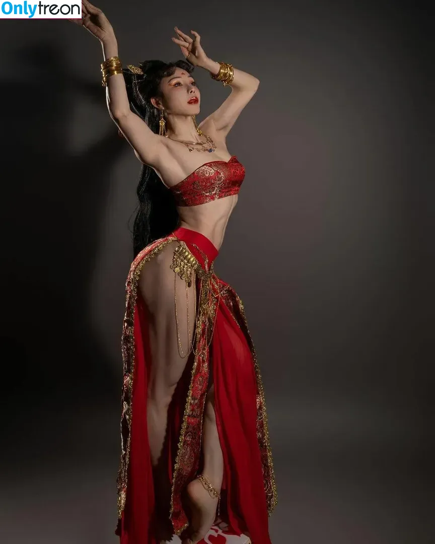 Yuan Herong nude photo #0325 (yuanherong.1229)