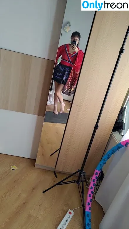 Yukeshiro nude photo #0223 (myuumarie)
