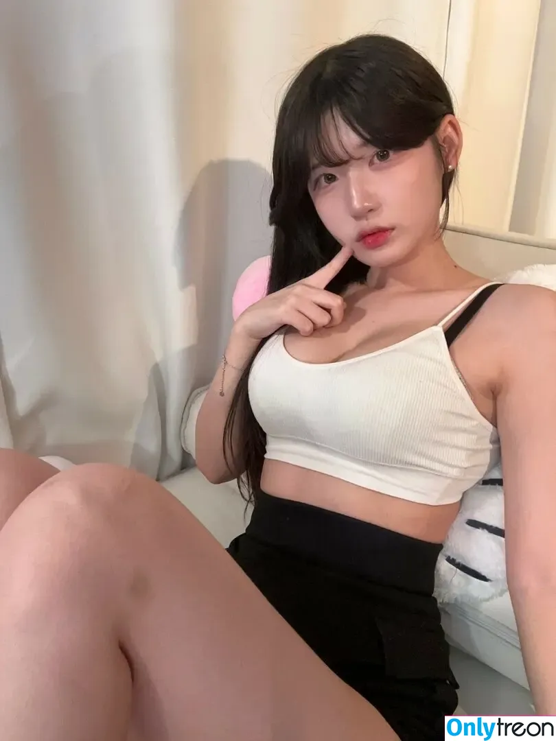 yule_.0.03 nude photo #0300 (yule_.0.03)