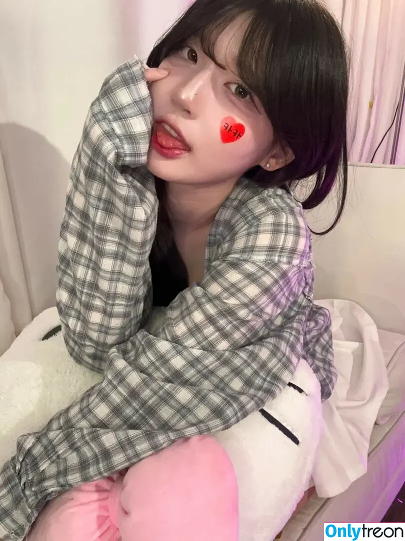 yule_.0.03 nude photo #0562 (yule_.0.03)
