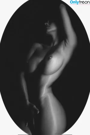 Yuliana Prokhorenko / yuliana_prokhorenko nude photo #0010