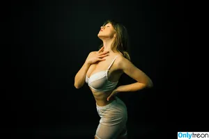 Yuliana Prokhorenko / yuliana_prokhorenko nude photo #0025