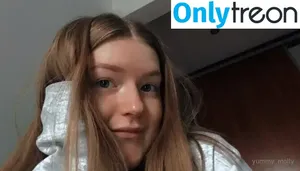 Yummy_molly / yummyinmytummyyy фото голая #0097