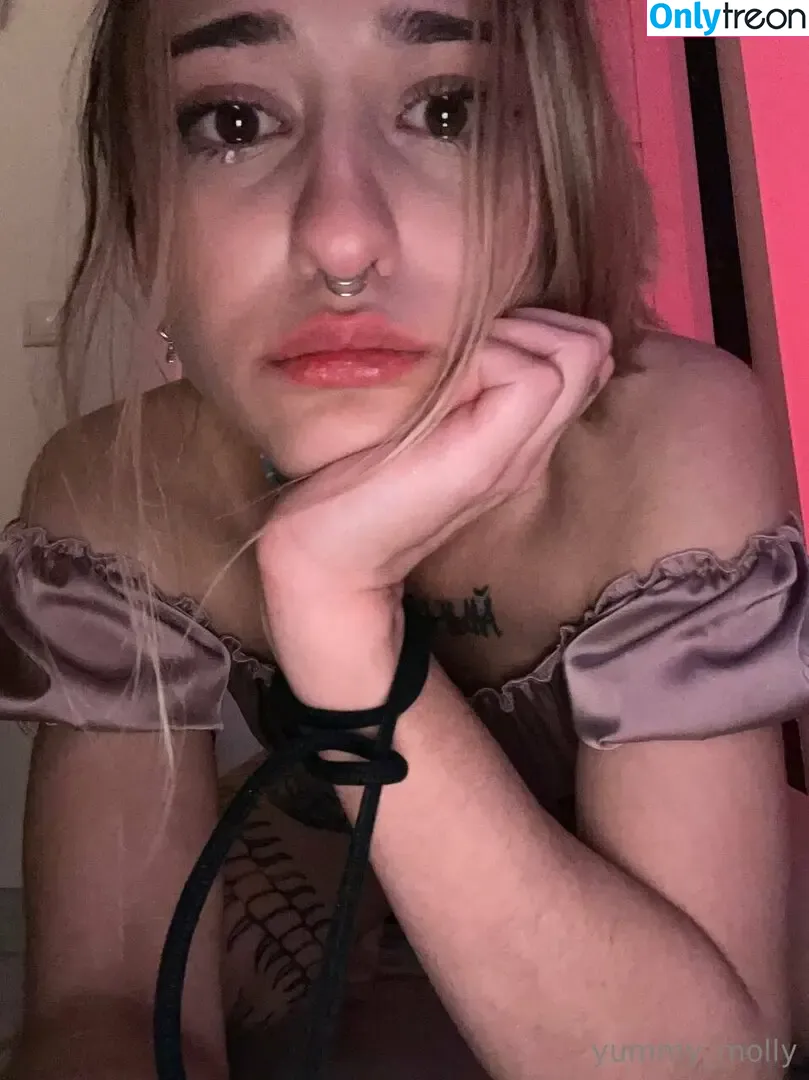 Yummy_molly nude photo #0022 (yummyinmytummyyy)