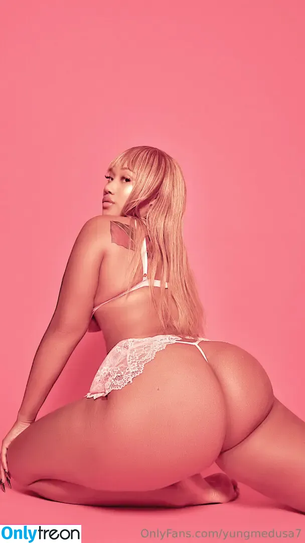 yungmedusa7 nude photo #0170 (yungmedusa7)