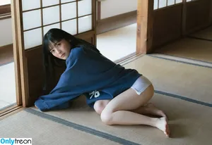 yurayura_yuraa / yurayura_yuuura / 由良ゆら nude photo #0028