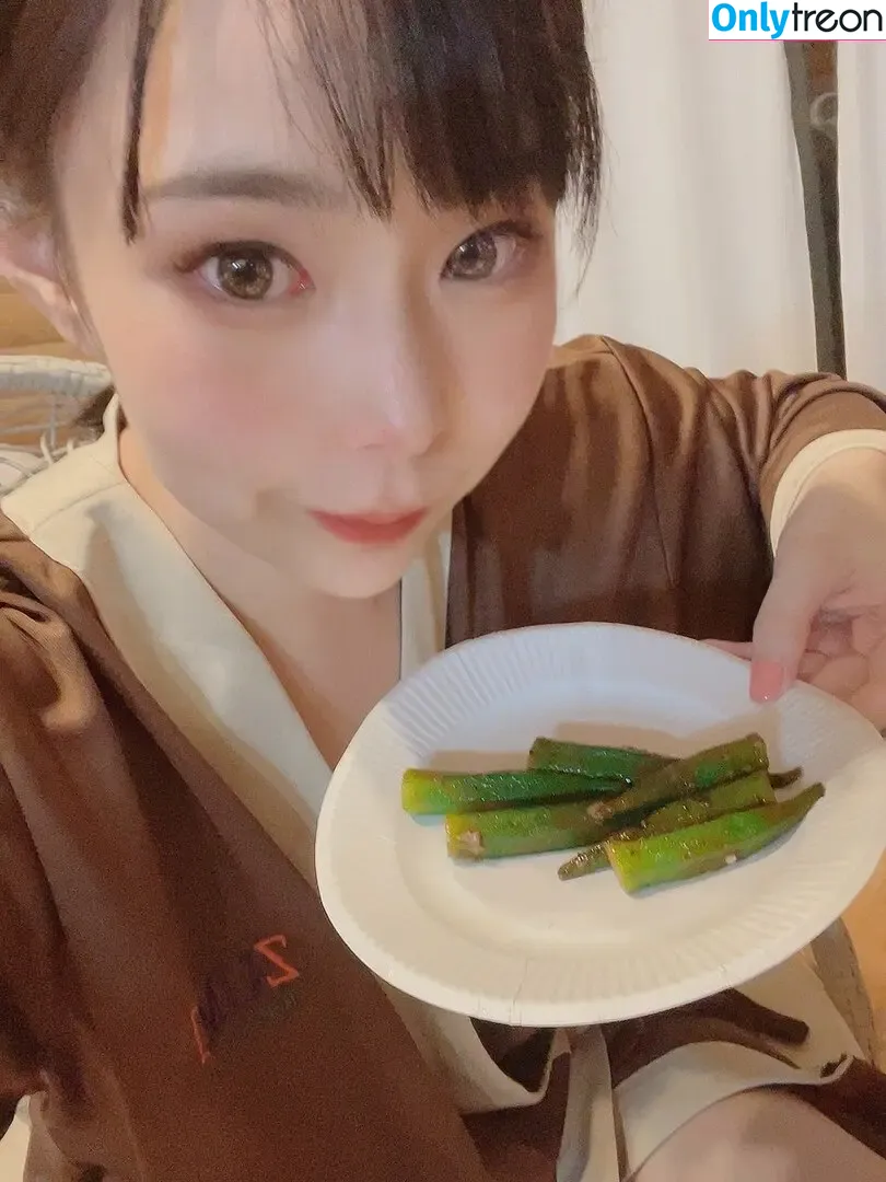 Yuria Yoshine nude photo #1046 (Julia_Yoshine / 吉根ゆりあ)