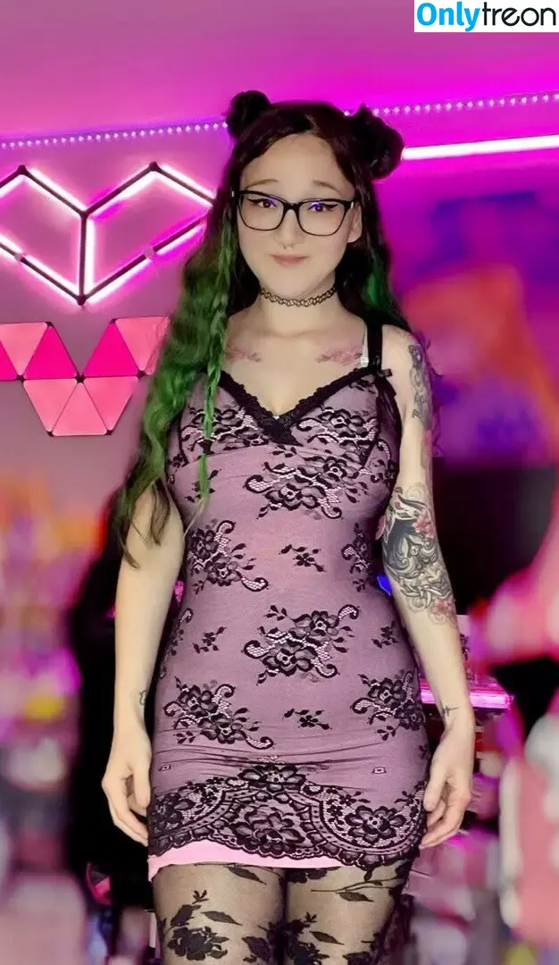 yuricosplayer nude photo #0066 (lilazntys / yuricosplayer2.0 / yurihimecosplay)