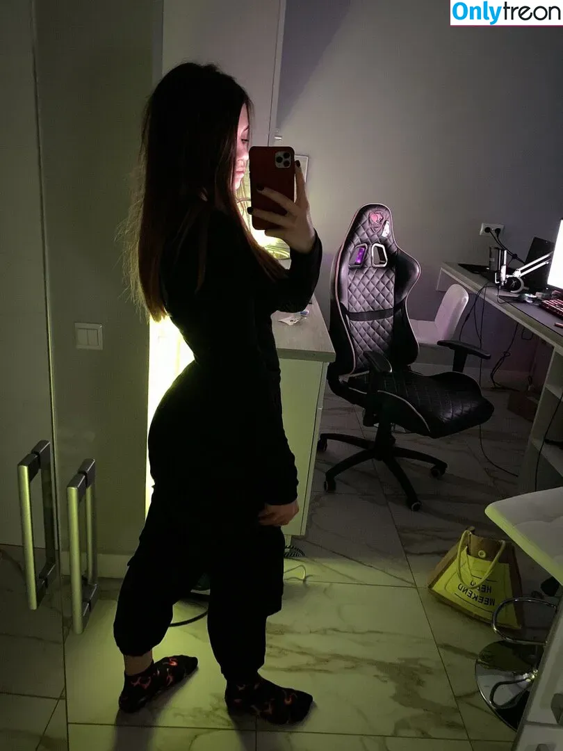 yuuechka nude photo #0031 (markiplier)