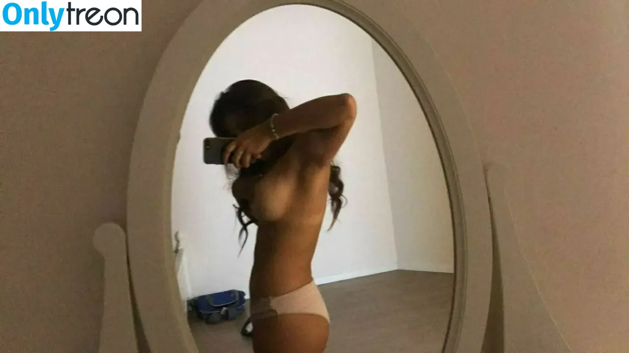 Yuval Perry nude photo #0017 (yuvalperryy)
