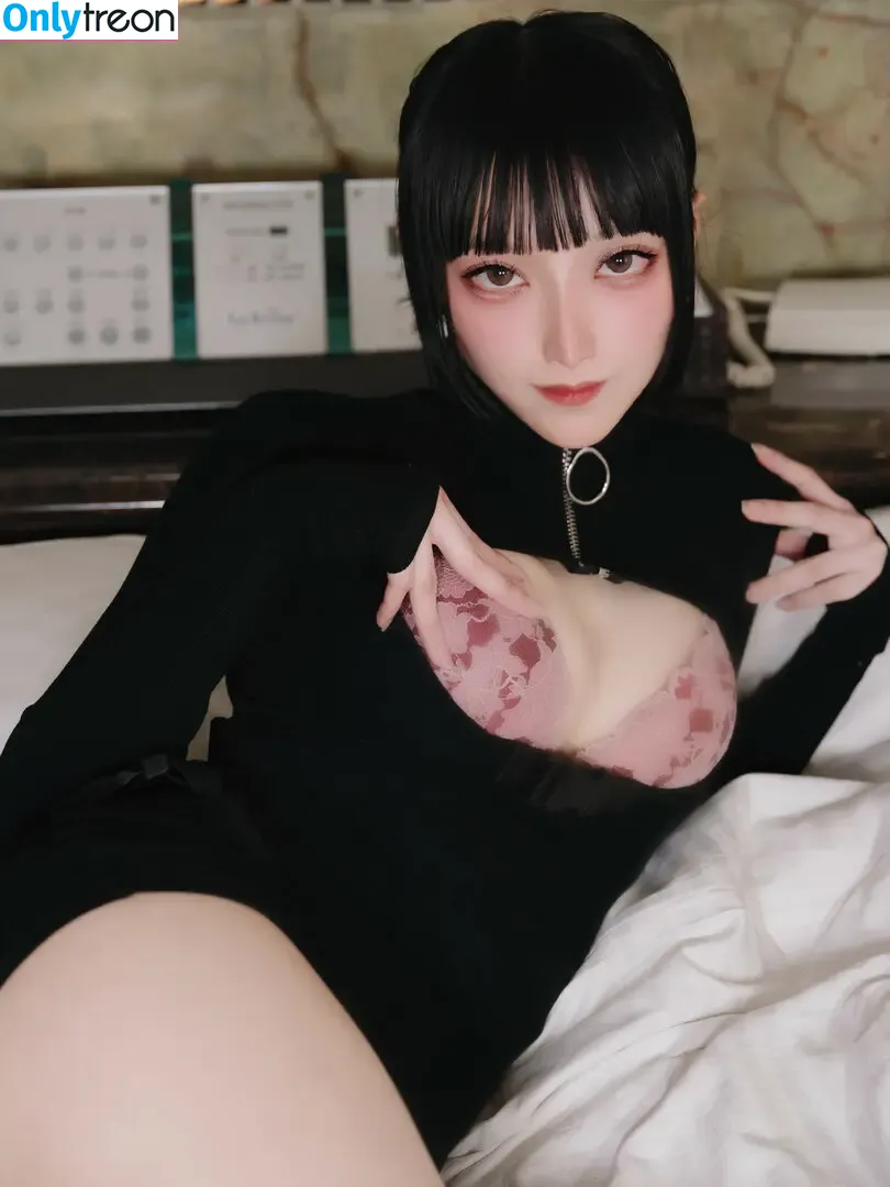 yuyunte nude photo #0135 (yuyunateu_)