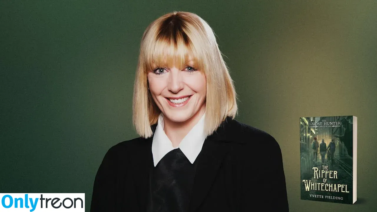 Yvette Fielding голая photo #0016 (realyfielding)