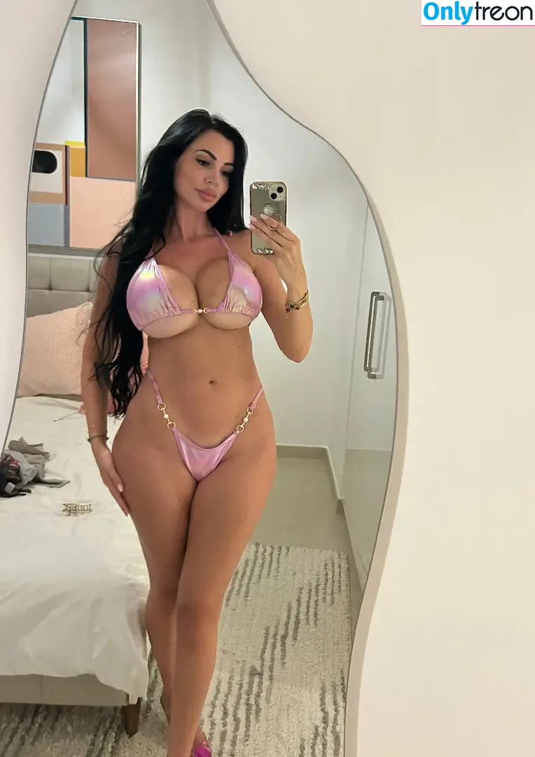 yvonne_bar nude photo #0364 (yvonne_bar_)