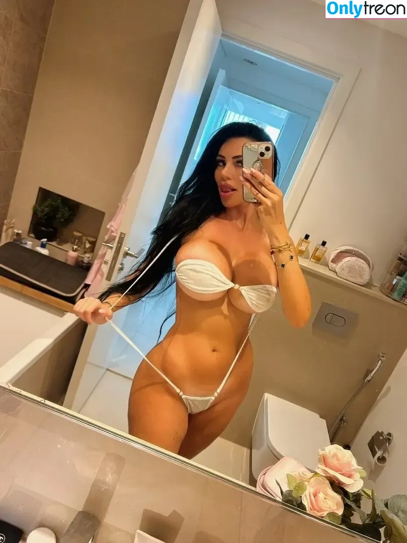 yvonne_bar nude photo #0473 (yvonne_bar_)