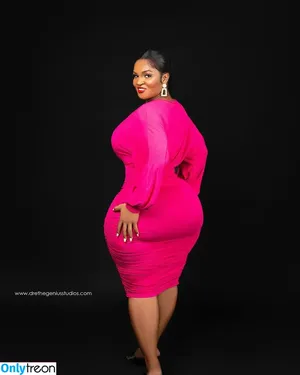 Yvonne Delali / yvonnedelali_model / yvonnedelali_model from perfectwrapgh nude photo #0007