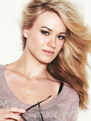 Yvonne Strahovski / y_strahovski / yvonnestrahovski nude photo #0148
