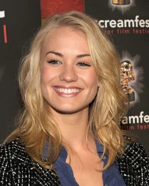 Yvonne Strahovski / y_strahovski / yvonnestrahovski nude photo #0186