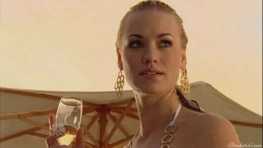 Yvonne Strahovski / y_strahovski / yvonnestrahovski nude photo #0230