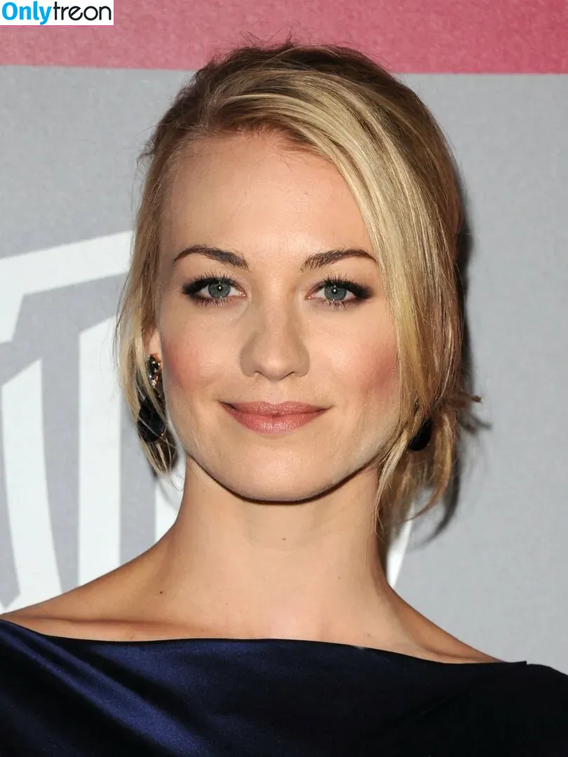 Yvonne Strahovski nude photo #0070 (y_strahovski / yvonnestrahovski)