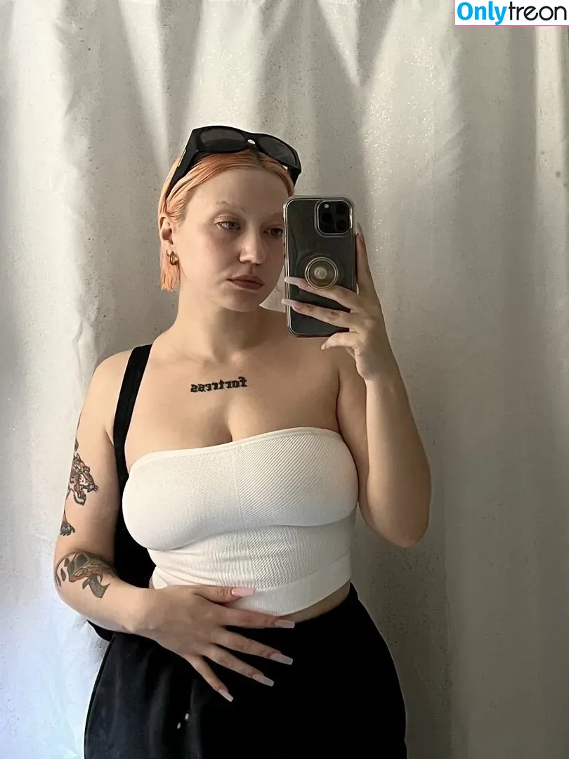 yyentaa nude photo #0009 (yyentaa)