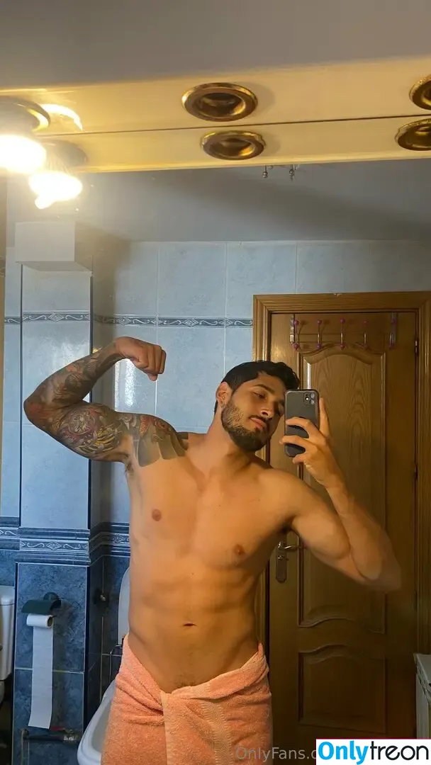 zackfitone nude photo #0003 (zackfitone)