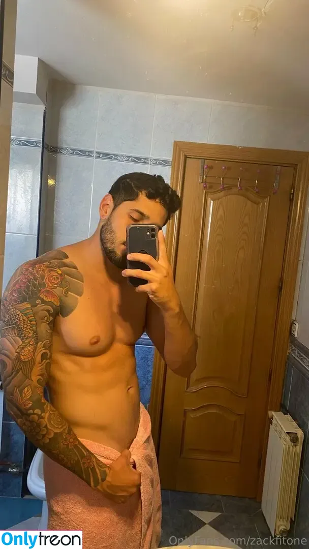 zackfitone nude photo #0005 (zackfitone)