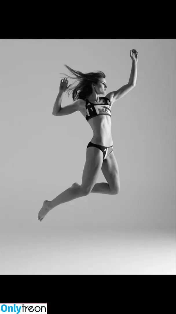 Zara Dampney nude photo #0005 (zaradampney)