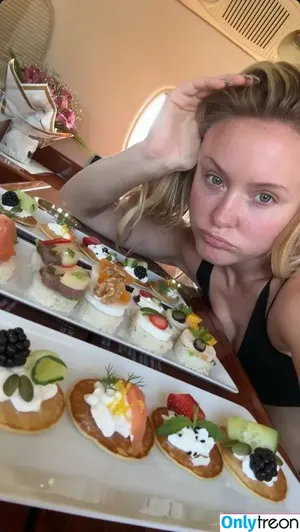 Zara Larsson / zaralarsson nude photo #1080