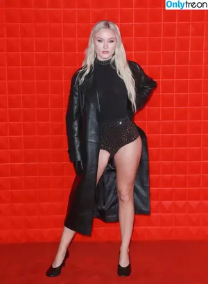 Zara Larsson / zaralarsson nude photo #1123